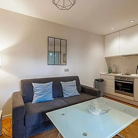 Large Duplex - Center - 1br/4p 2*