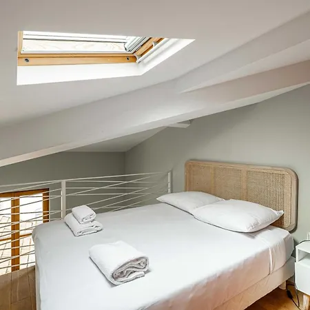 Large Duplex - Center - 1br/4p Hotell