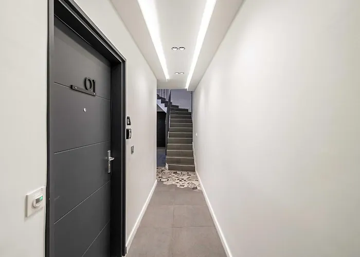 Large Duplex - Center - 1br/4p Hotel 2*